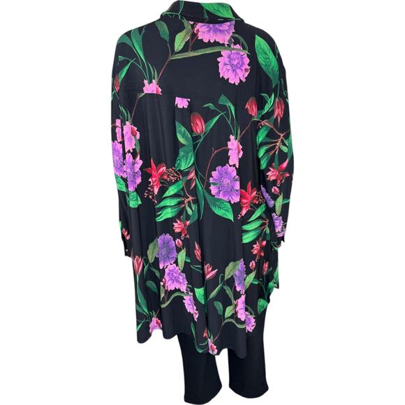 Woman with Control Wardrobe Warrier 2-Piece Traverler Set Safari/Black 1X PETITE - Picture 8 of 16